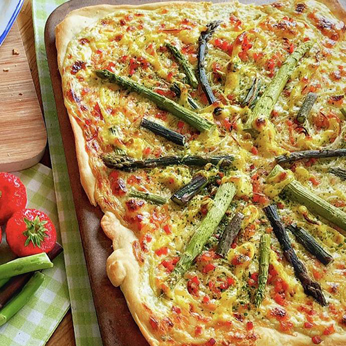 Flammkuchen mit Spargel